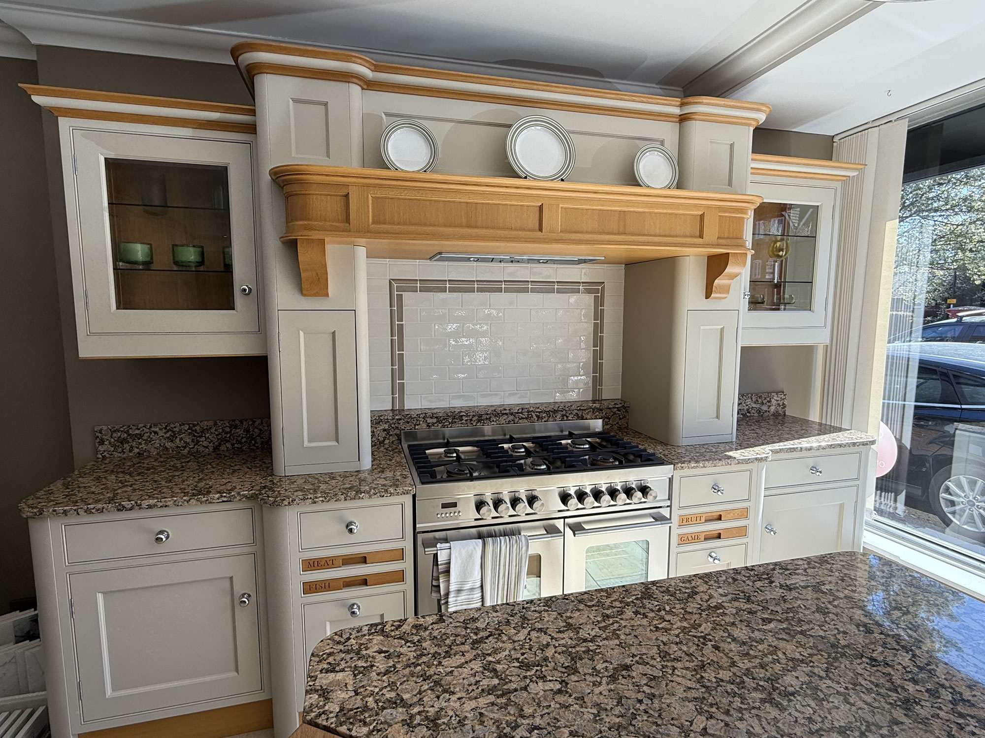 Vita Nova - Ex Display Kitchen - Edwin Loxly