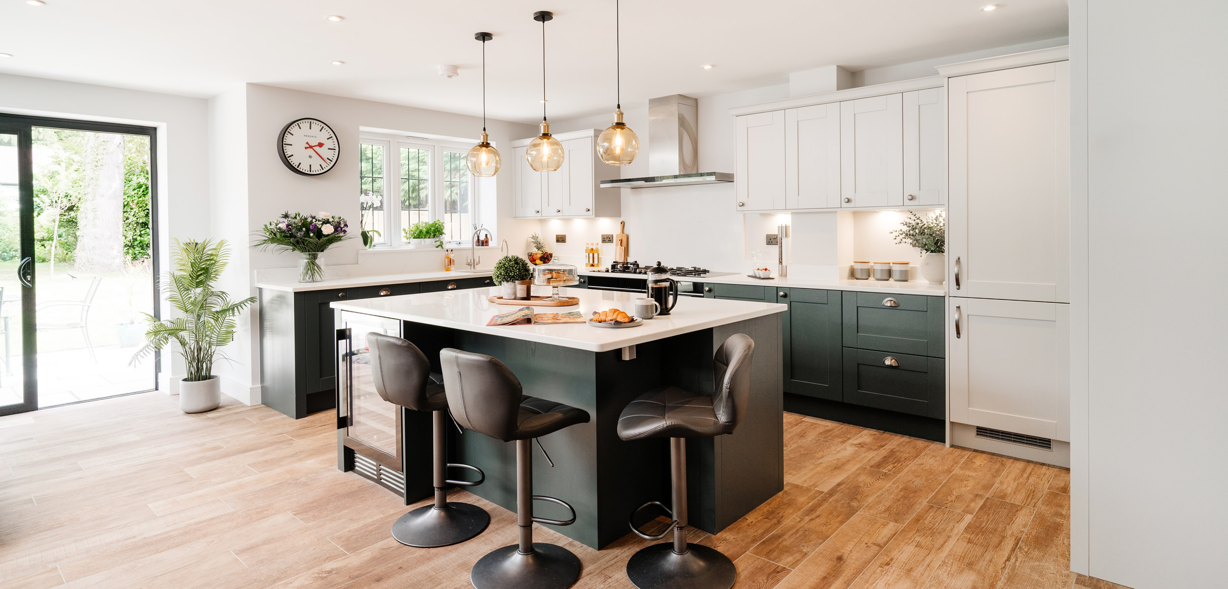 Classic painted kitchen, Hook Heath